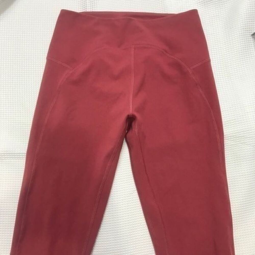 ODODOS leggings size M….0411